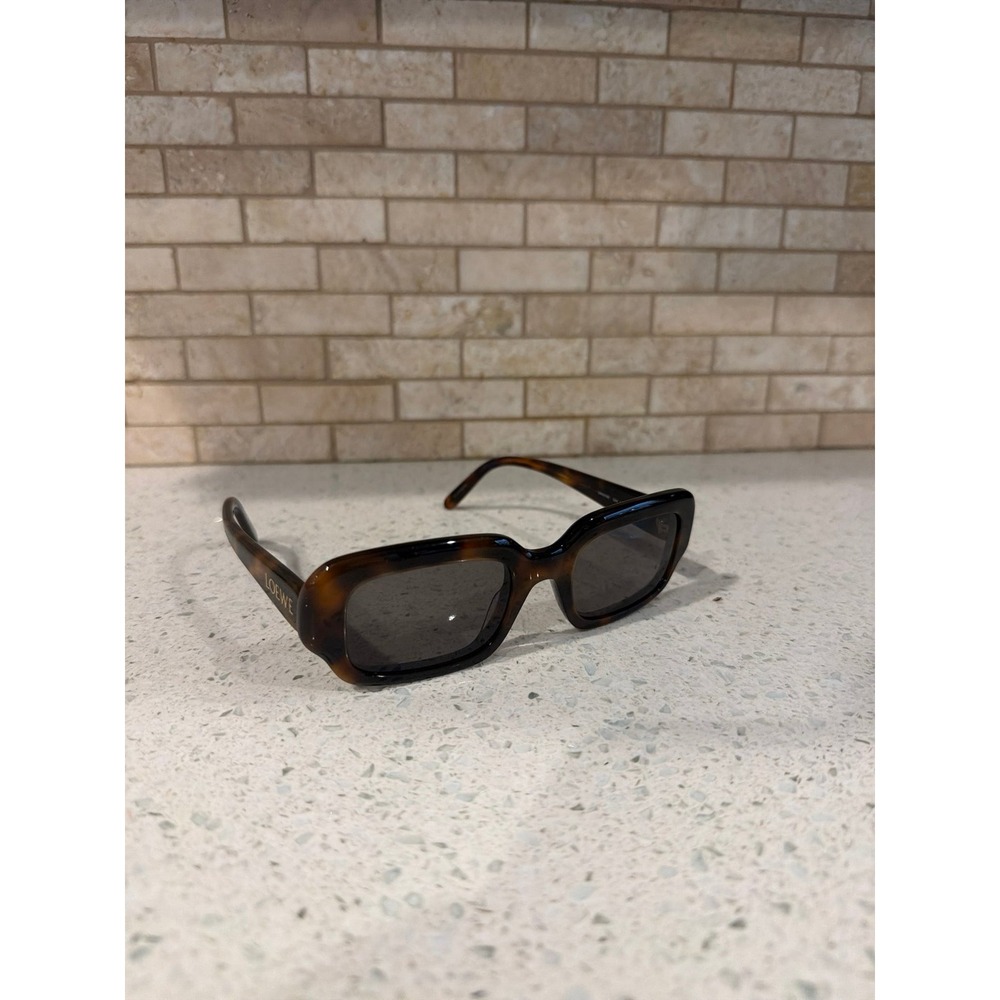 LOEWE LW40158I Tortoise Rectangular Sunglasses Brown Havana Designer Eyewear